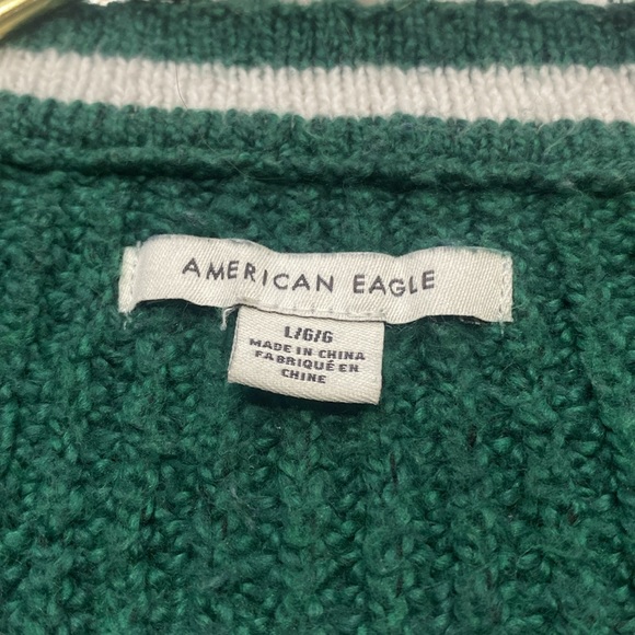 American Eagle Sweater - Picture 3 of 4